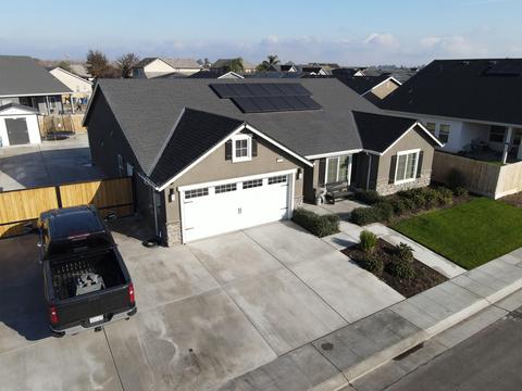 1854 Softwind Dr, Tulare, CA 93274 photo 2