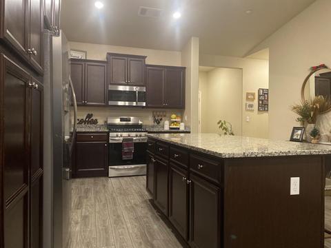 757 Strada St, Lemoore, CA 93245 photo 12