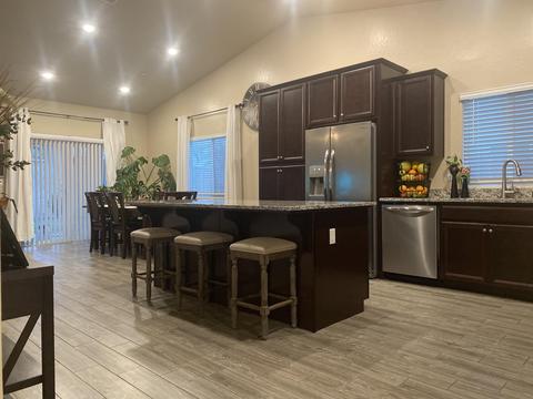 757 Strada St, Lemoore, CA 93245 photo 6