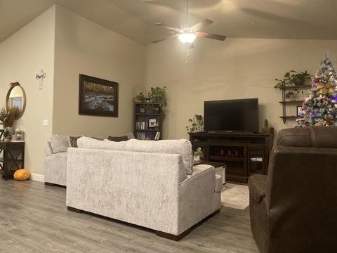 757 Strada St, Lemoore, CA 93245 photo 7