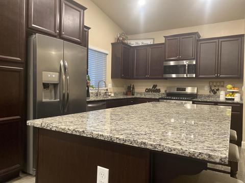 757 Strada St, Lemoore, CA 93245 photo 11