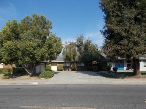 705 W Pine St, Exeter, CA 93221 photo 2