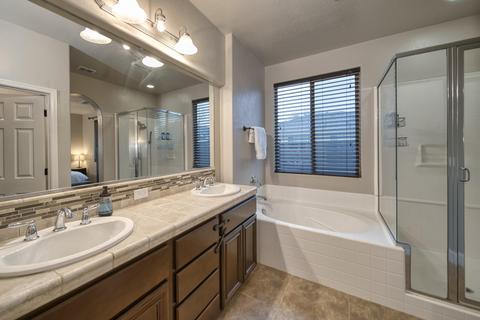 3939 E Laura Ave, Visalia, CA 93292 photo 12