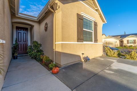 14172 Monterey Ave, Kerman, CA 93630 photo 3
