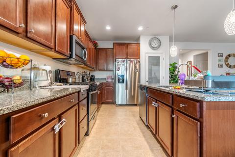 14172 Monterey Ave, Kerman, CA 93630 photo 9