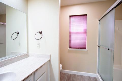 1439 E Ferguson Ct, Visalia, CA 93292 photo 19