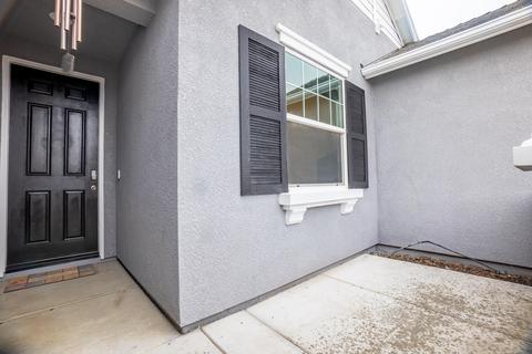 997 Heirloom Way, Lemoore, CA 93245 photo 4