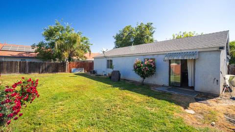 1402 Echo Ln, Hanford, CA 93230 photo 11