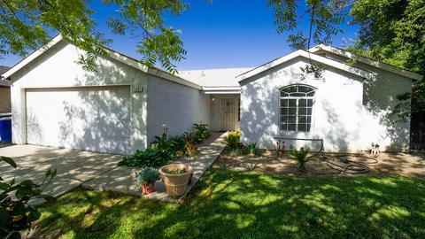 1402 Echo Ln, Hanford, CA 93230 photo 10