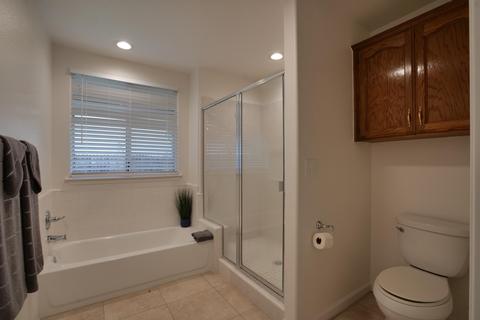 1812 Evergreen Ct, Visalia, CA 93292 photo 14