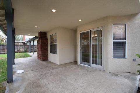 1812 Evergreen Ct, Visalia, CA 93292 photo 22