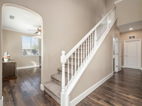 1652 N Moore Ln, Clovis, CA 93619 photo 12