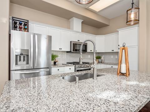 1652 N Moore Ln, Clovis, CA 93619 photo 5