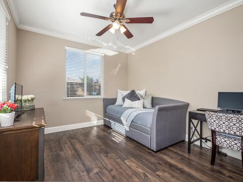 1652 N Moore Ln, Clovis, CA 93619 photo 8
