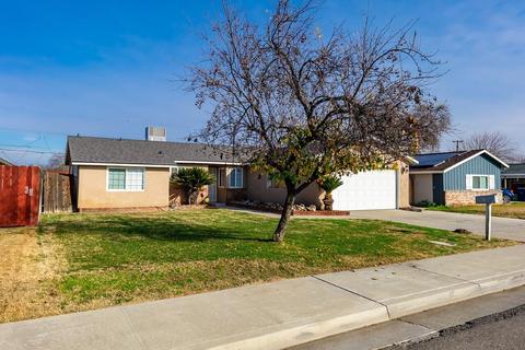 560 Lombardy Ln, Lemoore, CA 93245 photo 3