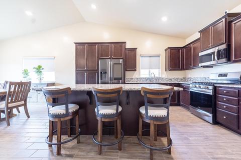 3401 E Laurel Ave, Visalia, CA 93292 photo 6