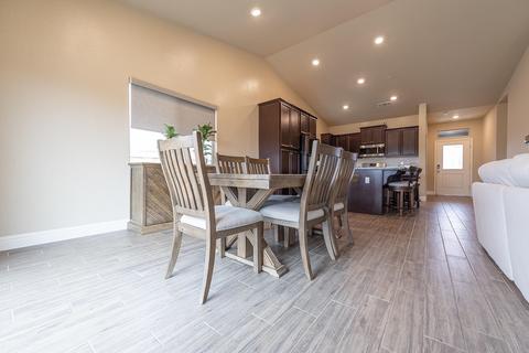 3401 E Laurel Ave, Visalia, CA 93292 photo 13
