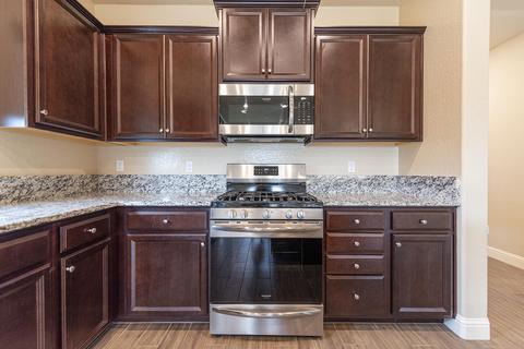 3401 E Laurel Ave, Visalia, CA 93292 photo 10