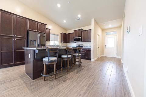 3401 E Laurel Ave, Visalia, CA 93292 photo 7