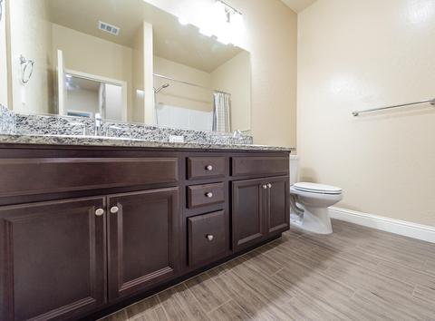3401 E Laurel Ave, Visalia, CA 93292 photo 33