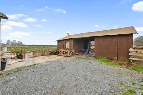 23205 Ave 192, Strathmore, CA 93267 photo 32