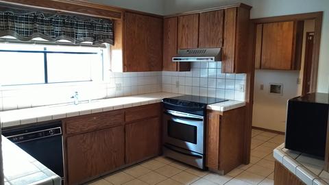 3036 E Birch Ave, Visalia, CA 93292 photo 4