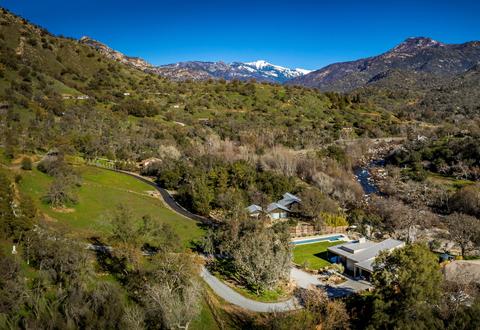 44102 Dinely Dr, Three Rivers, CA 93271 photo 4