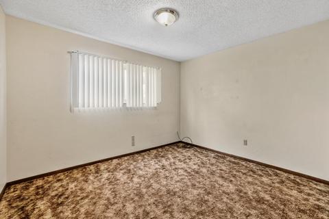 415 Kenwood Dr, Lemoore, CA 93245 photo 14