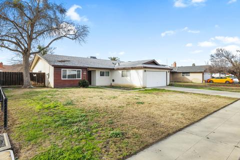 415 Kenwood Dr, Lemoore, CA 93245 photo 2