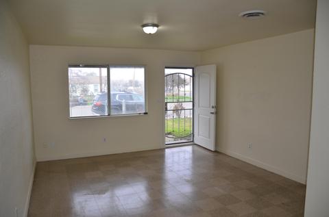 601 Patterson Ave, Corcoran, CA 93212 photo 4
