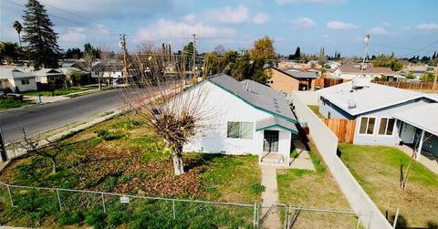 1386 E Sonora Ave, Tulare, CA 93274 photo 2