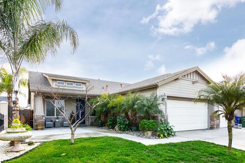 1348 Nutcracker Ave, Dinuba, CA 93618 photo 1