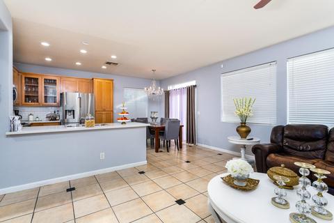 1348 Nutcracker Ave, Dinuba, CA 93618 photo 14