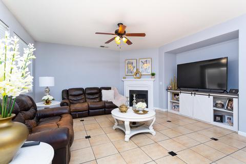 1348 Nutcracker Ave, Dinuba, CA 93618 photo 12