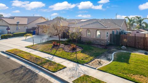 1755 Big Sur Dr, Lemoore, CA 93245 photo 3