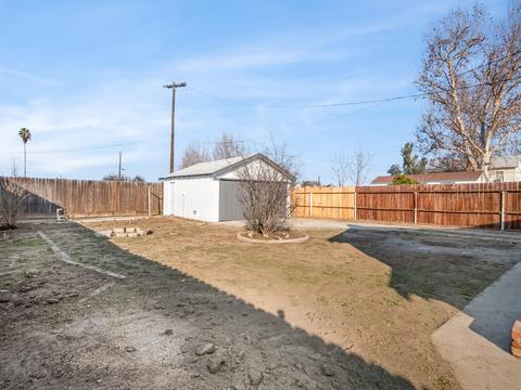 374 E Bush St, Lemoore, CA 93245 photo 22