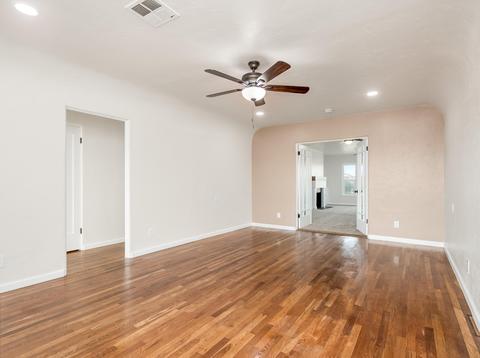 374 E Bush St, Lemoore, CA 93245 photo 8