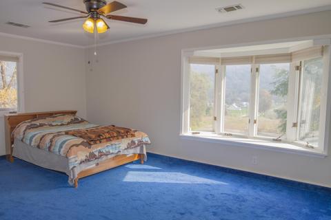 38695 Rustic Ln, Squaw Valley, CA 93675 photo 10