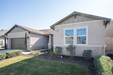 3273 Spring Sails Ave, Tulare, CA 93274 photo 2