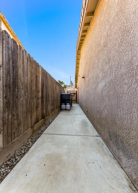 4206 W Harold Ct, Visalia, CA 93291 photo 40