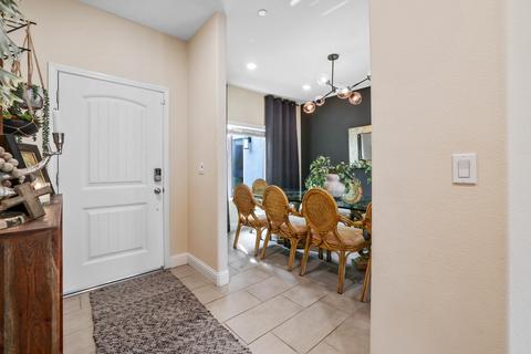 1653 Brightside St, Tulare, CA 93274 photo 5