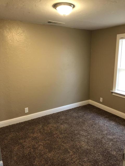 321 N Orange Ave, Exeter, CA 93221 photo 9