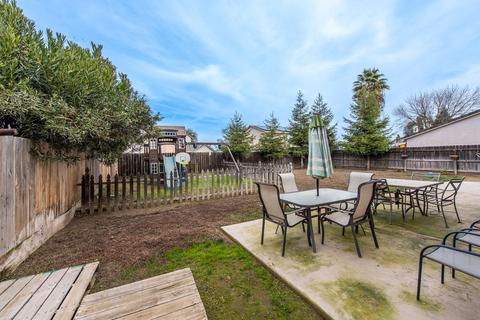 1718 E Monte Verde Ave, Visalia, CA 93292 photo 26