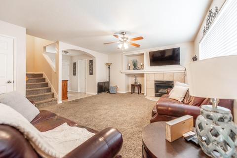 1718 E Monte Verde Ave, Visalia, CA 93292 photo 8