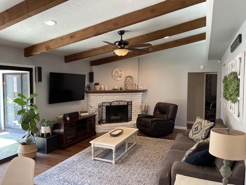 2207 E Hillcrest Ave, Visalia, CA 93292 photo 5