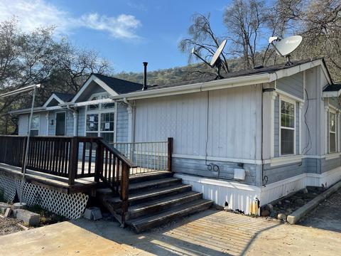 44182 Dinely Dr, Three Rivers, CA 93271 photo 1