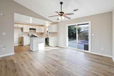 1541 E Cypress Ave, Tulare, CA 93274 photo 8