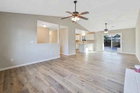 1541 E Cypress Ave, Tulare, CA 93274 photo 6