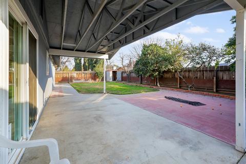 1541 E Cypress Ave, Tulare, CA 93274 photo 20