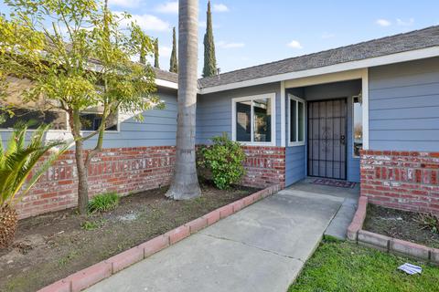 1541 E Cypress Ave, Tulare, CA 93274 photo 2